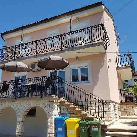 פורץ Apartment Mit Balkon מראה חיצוני תמונה